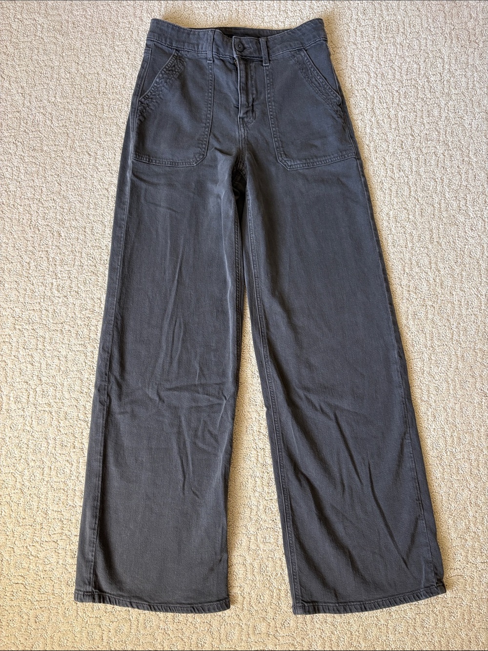 American Eagle Chinos in Charcoal, size 00